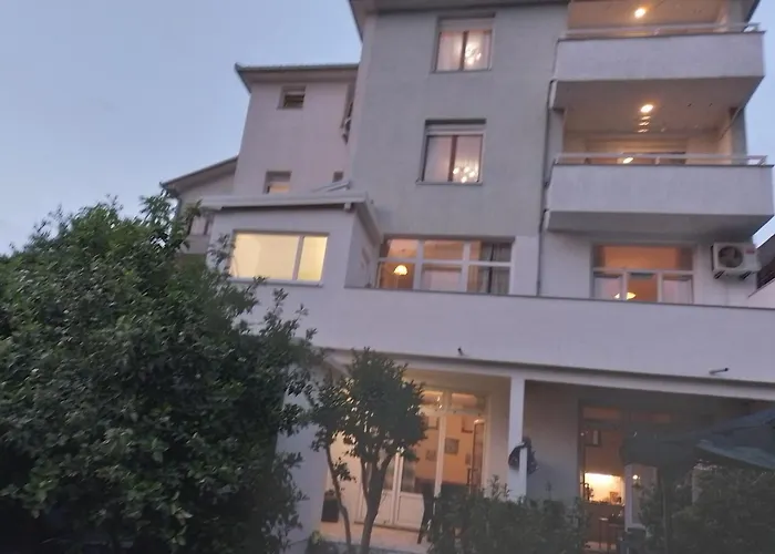 Guesthouse Sanja - Apartments 212