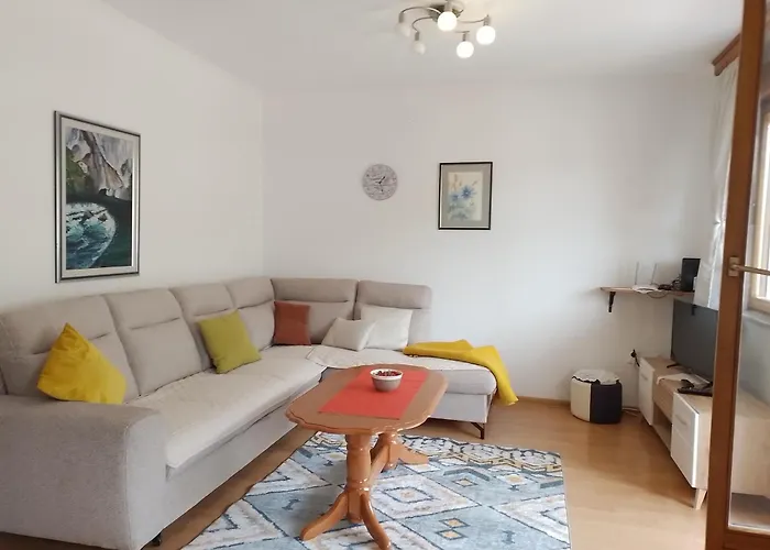 Guesthouse Sanja - Apartments 212