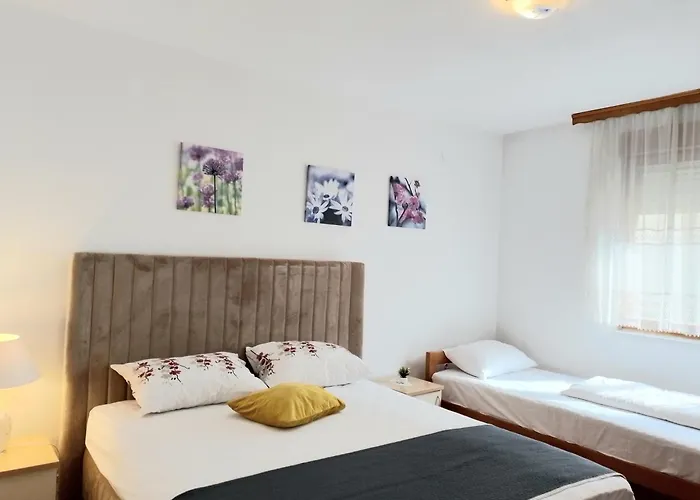 Guesthouse Sanja - Apartments 212