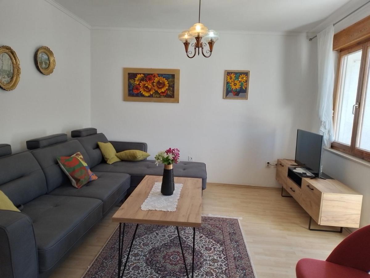Sanja - 212 Mostar