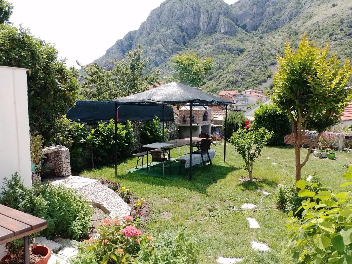 Sanja - 212 Mostar